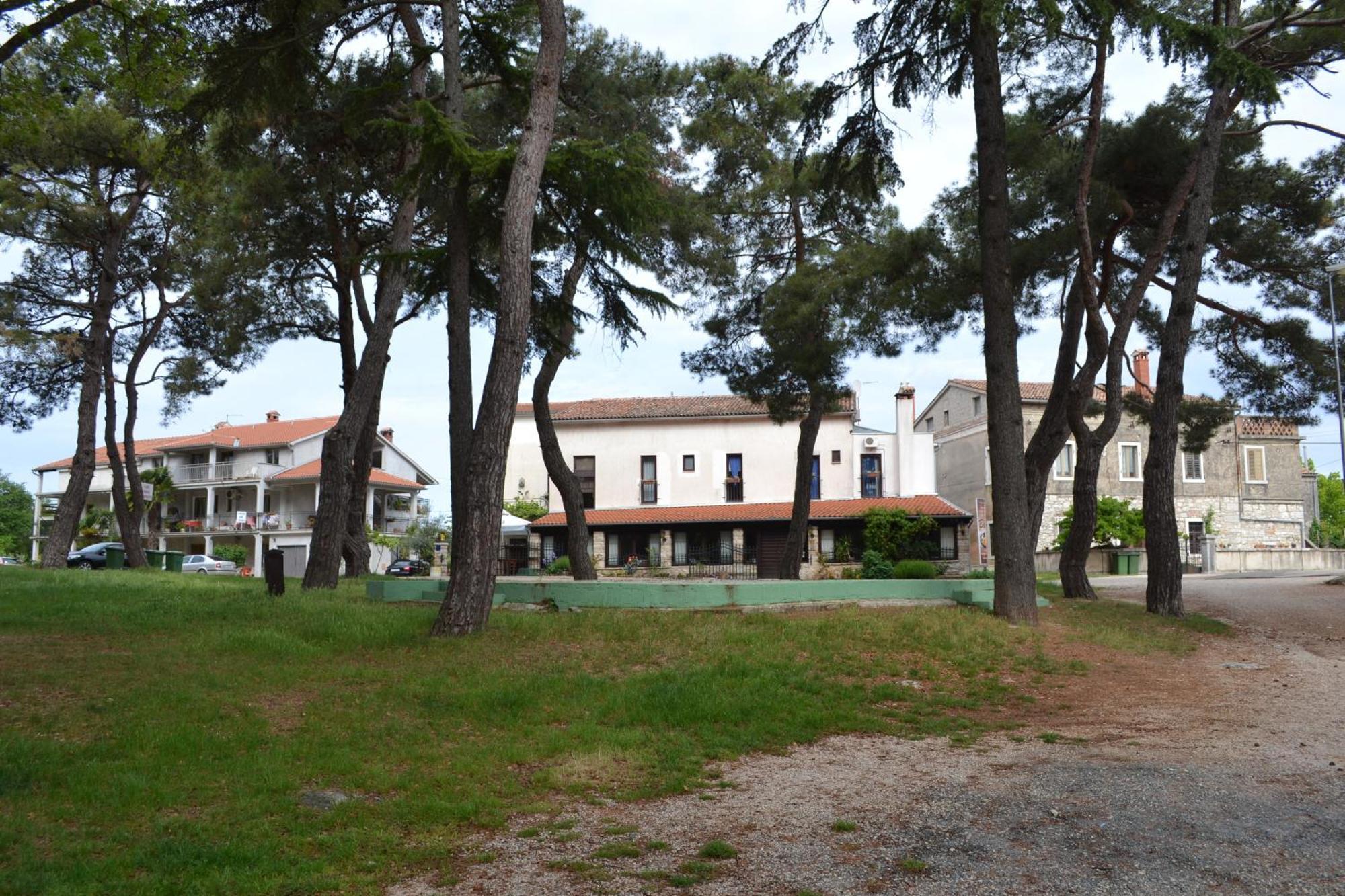 Vesna Pensiune 3*