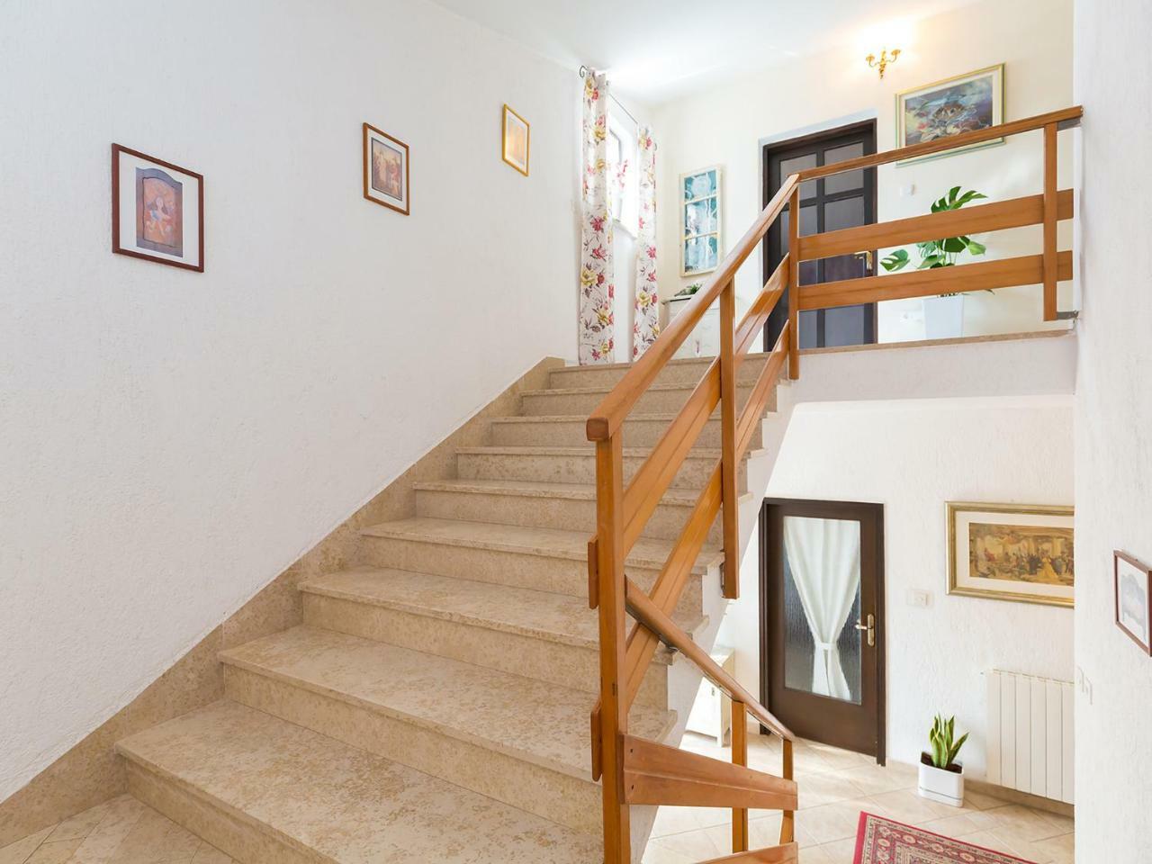 Vesna Pensiune 3*